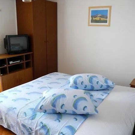 Marinac Alojamento de Acomodação e Pequeno-almoço Podstrana