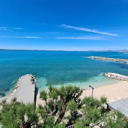 Oda ve Kahvaltı Marinac